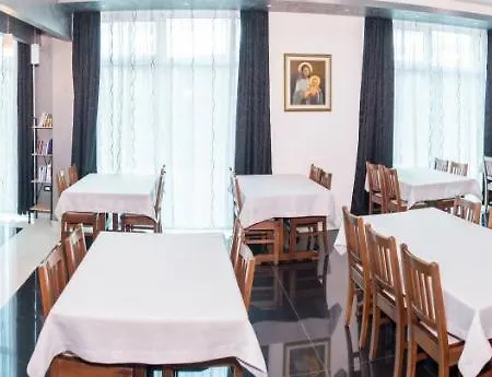 Отель Polski Dom Pielgrzyma Krolowej Apostolow Pokoju 3*